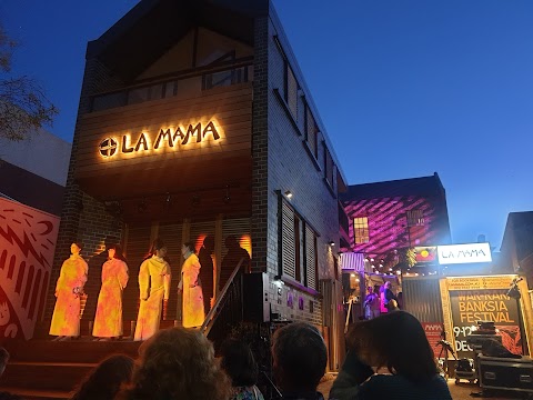 La Mama HQ