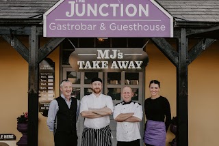 The Junction Gastro bar and Guesthouse