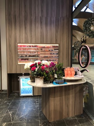 QueenBees Nails & Spa