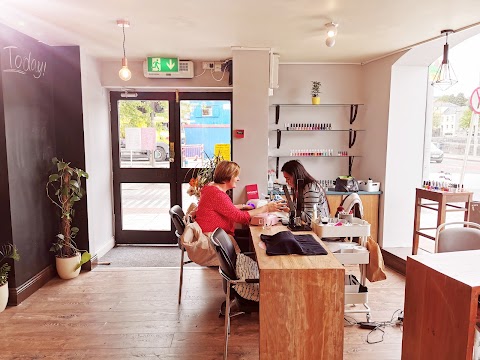 Corner Life Salon Cork