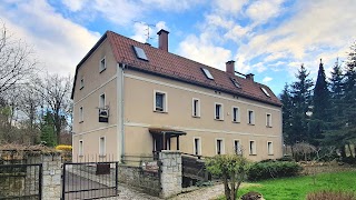 Ślężański Młyn Restauracja, Hotel, Stadnina koni