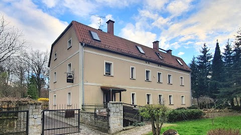 Ślężański Młyn Restauracja, Hotel, Stadnina koni