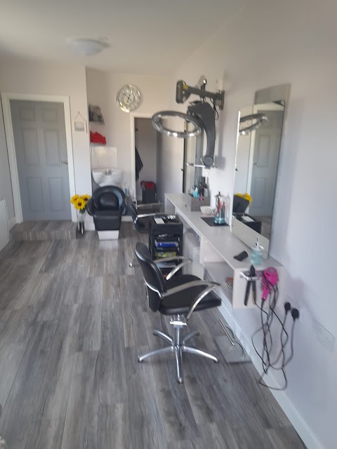 Grainne Turning Heads Hair Salon