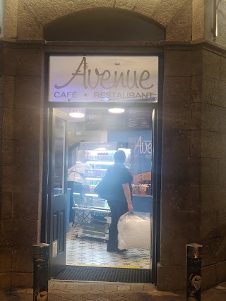 Avenue Cafe