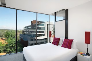 Peppers Gallery Hotel Canberra