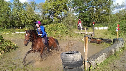 Lough Derg Equestrian Centre. EST 1992. AIRE Approved