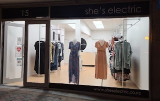 She's Electric / Clothing & Fashion