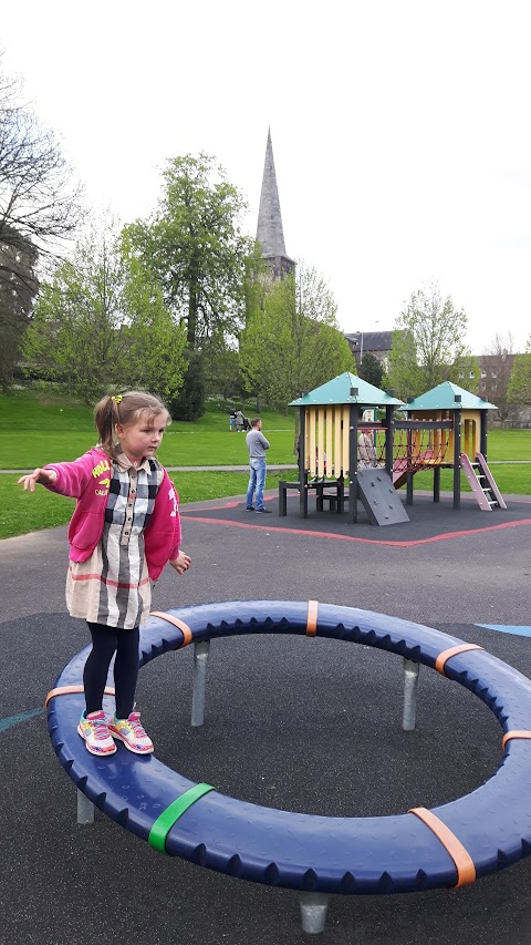 Fermoy Leisure Centre(Ionad Fóillíochta Mhainistir Fhear Maí)