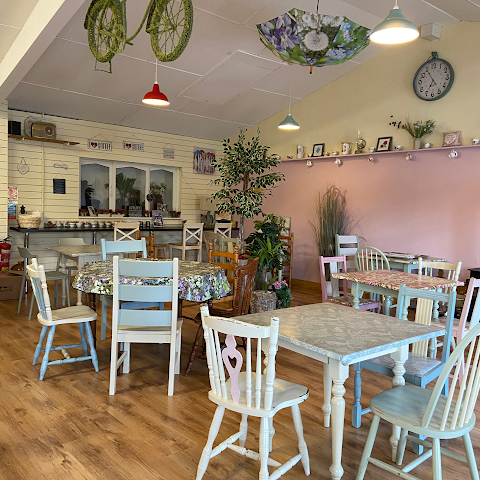 Milands Garden Centre, Florist and Capolatte Cafe