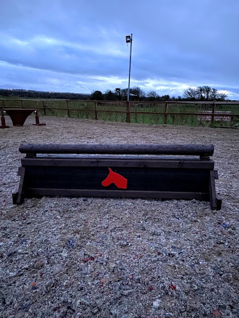 Munster Equine Jumps