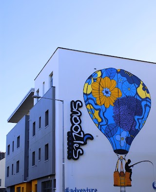 Snoozles Tourist Hostel, Forster Street, Galway