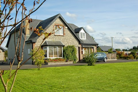 Lacken Lodge B & B