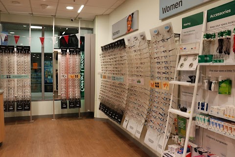 Specsavers Opticians & Audiologists - Galway - Eyre Square Centre