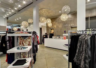 Zebrano - Designer Fashion Stores