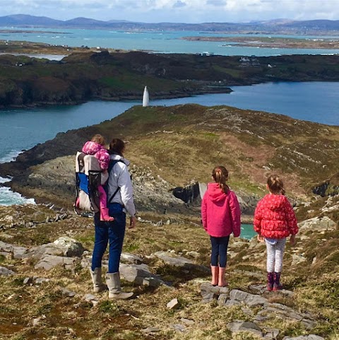 Cedar Boathouse Overlooking Baltimore & West Cork