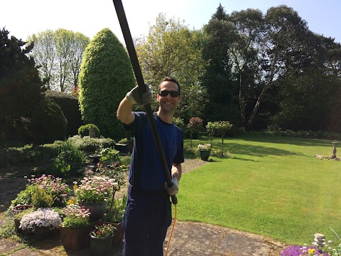 DC Window Cleaning - Residential & Commercial Window Cleaner