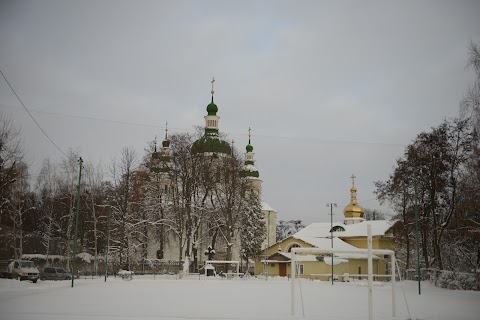 Храм Святителя Василія Великого Свято-Кирилівського монастиря УПЦ