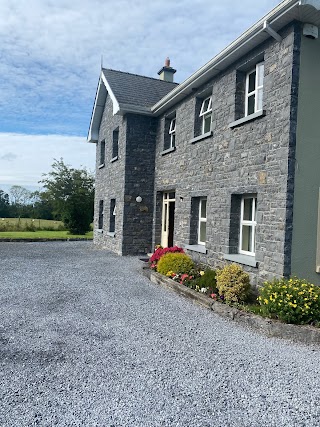 Whitethorn Lodge, Farm B&B, Lackafinna