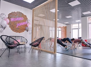 FITNESS STUDIO "MAMMA JAMMA"