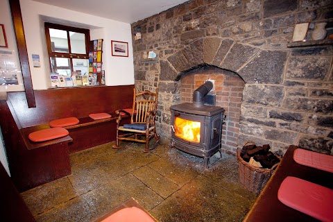 Aille River Tourist Hostel & Camping Doolin