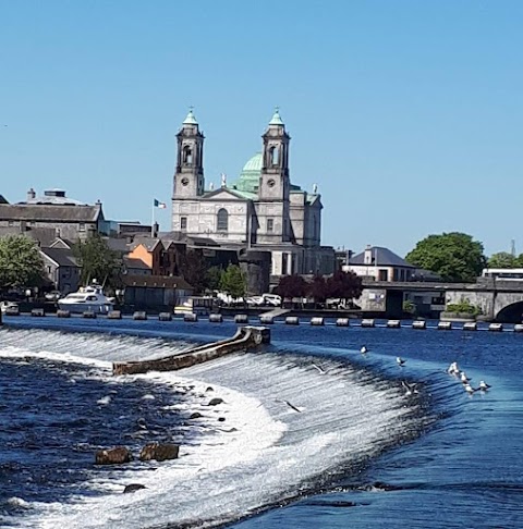 A2B Cabs Athlone taxi company