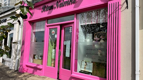 Rinn Neimhe Beauty Salon