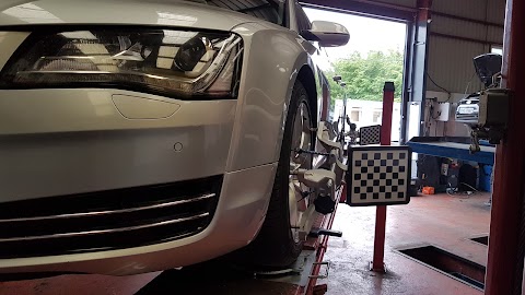 Car Max- Tyres & Car Service , Dpf cleaning , carbon cleaning , computer diagnostic , 3d wheel alignment , air conditioning