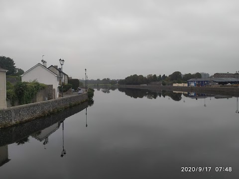 Old bridge takeway