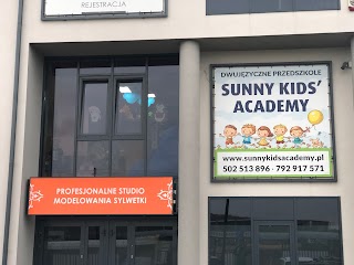 Przedszkole Dwujęzyczne "Sunny Kids Academy" - Piekoszowska