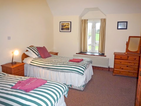 Trident Holiday Homes - Stone Cottage Kenmare