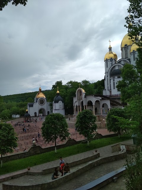 Церква Зарваницької Матері Божої УГКЦ