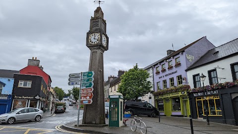 The Clock Tavern