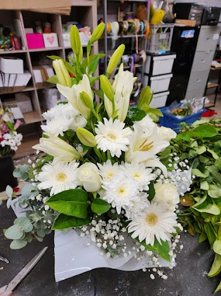 Zena's Flowers | Florist in Liverpool | Flower Delivery Liverpool | Best Florist in Liverpool