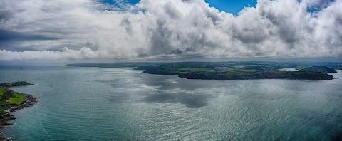 Tha White Bay car park(Carrchlós an Bhá Bháin)