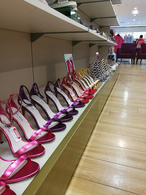 Cinders Shoe Heaven @Dunnes Stores, Terryland