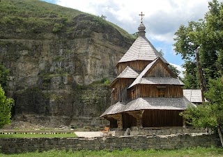 Здвиженська церква