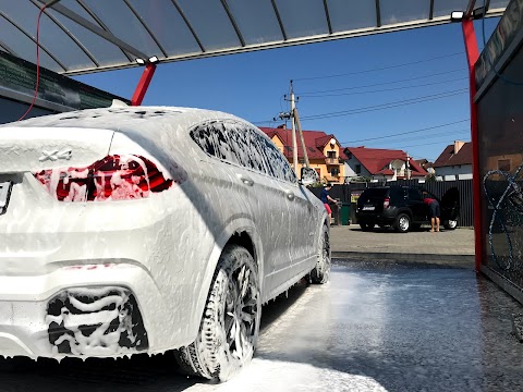 Lux Wash Автомийка самообслуговування