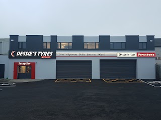 Dessie’s Tyres: Vicar's Road