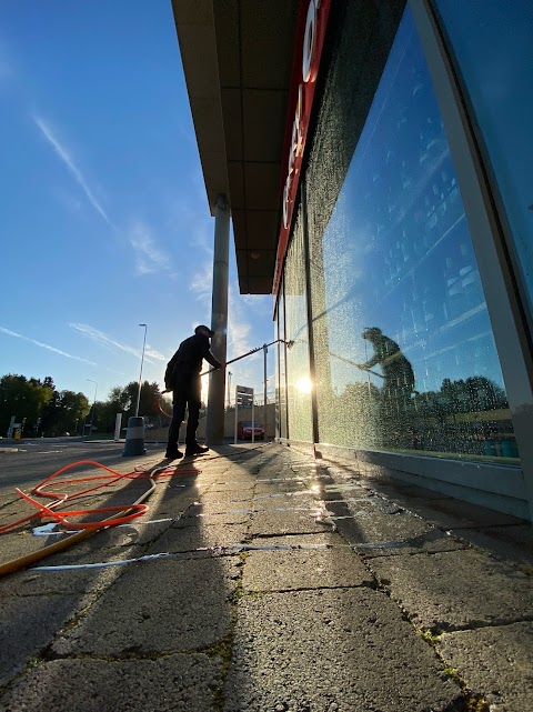 Alex Skinner Cleaning - Window Cleaning Specialists Gorteen, Portlaoise, County Laois