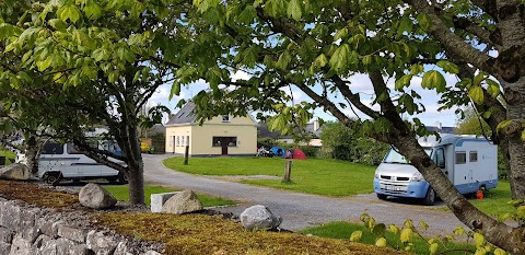 Corofin Village Hostel & Camping