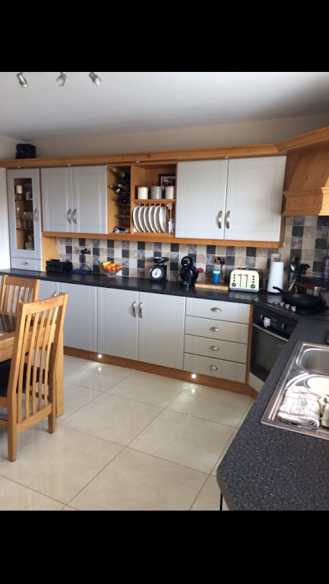 Tomas Kelly Fitted Furniture Kitchens & Carpentry service's