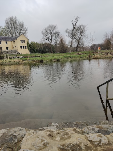 Island Weir Swimming Area