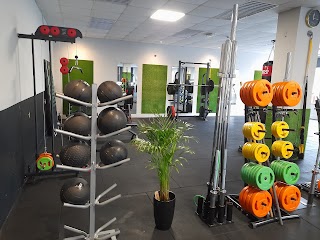 B Well Fitness Club