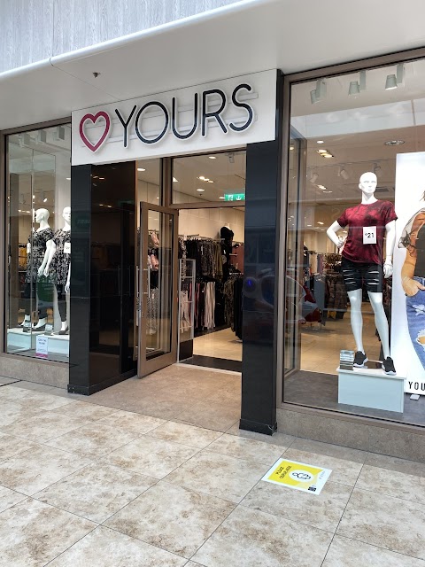 Yours Clothing