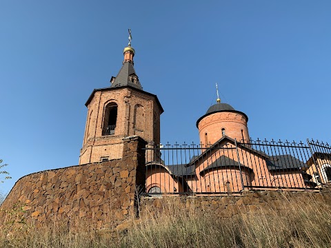 Свято-Троїцький Охтирський монастир