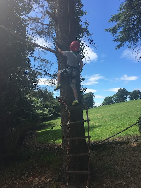 Cuskinny Court Activities - Group Activity Centre