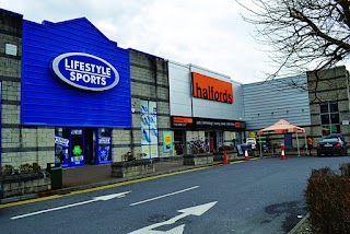 Halfords