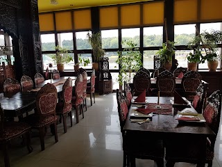 Taj-India. Restauracja indyjska