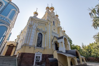 Свято-Озерянський храм УПЦ Московського патріархату РПЦ