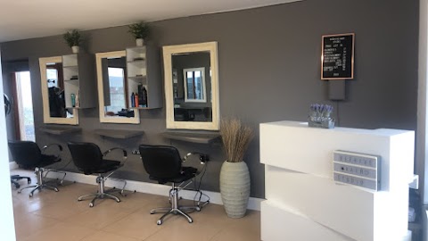 the beehive hairstudio